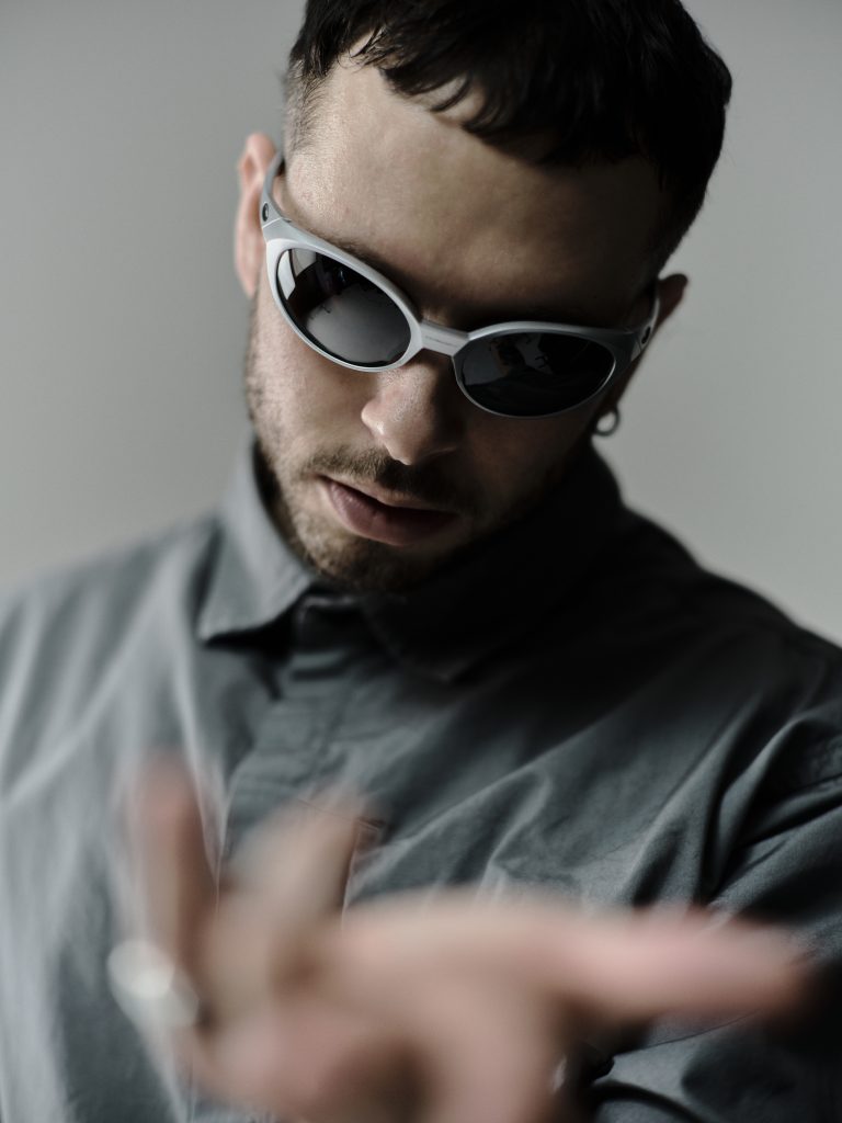 Yubik Joins Forces With Adriatique &Amp; Vincent Vossen On ‘Never Alone’ 2 Yubik Press3